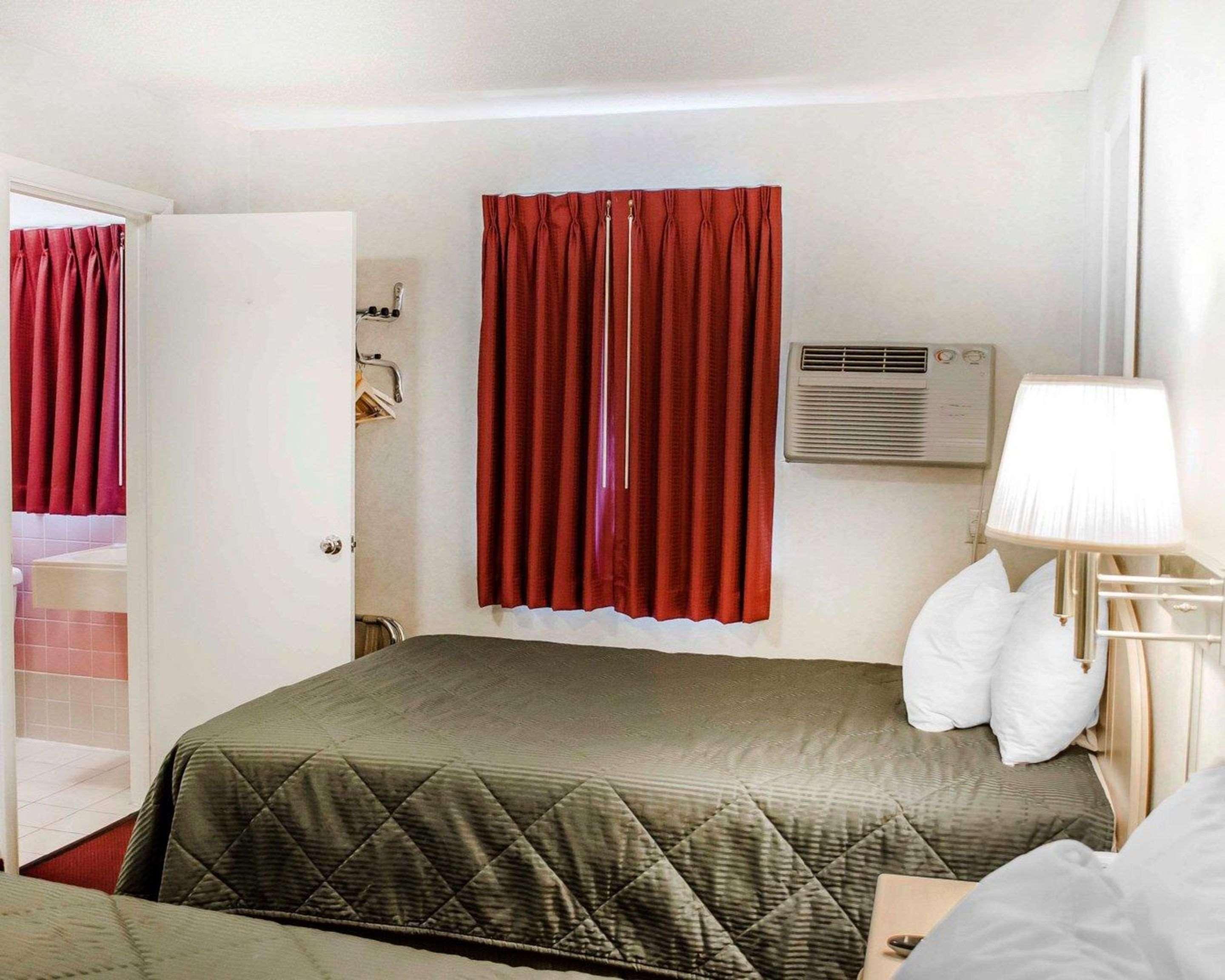 Rodeway Inn Dillsburg Extérieur photo