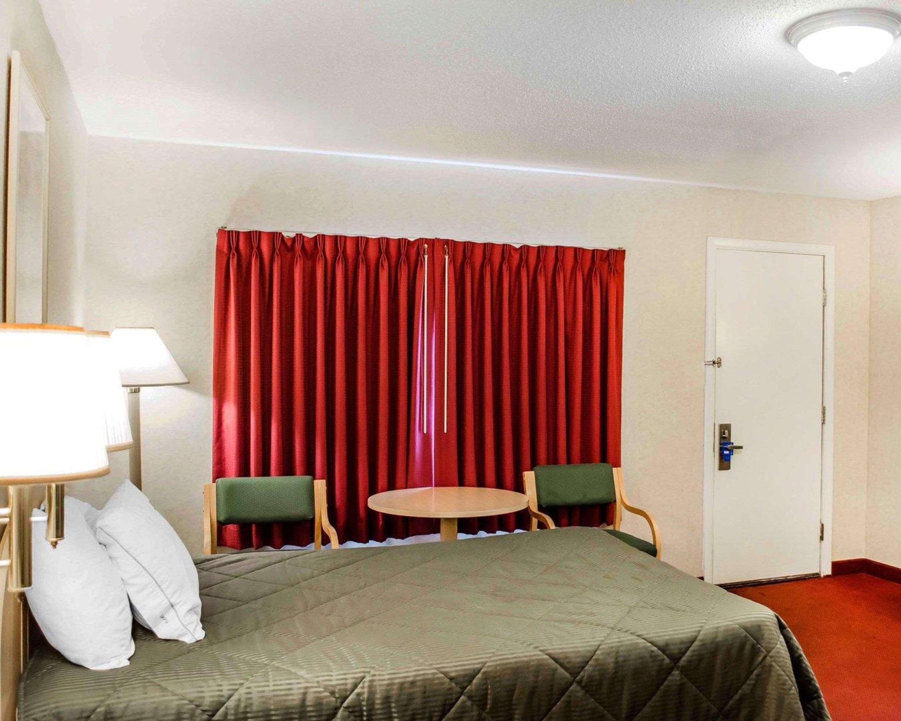 Rodeway Inn Dillsburg Extérieur photo