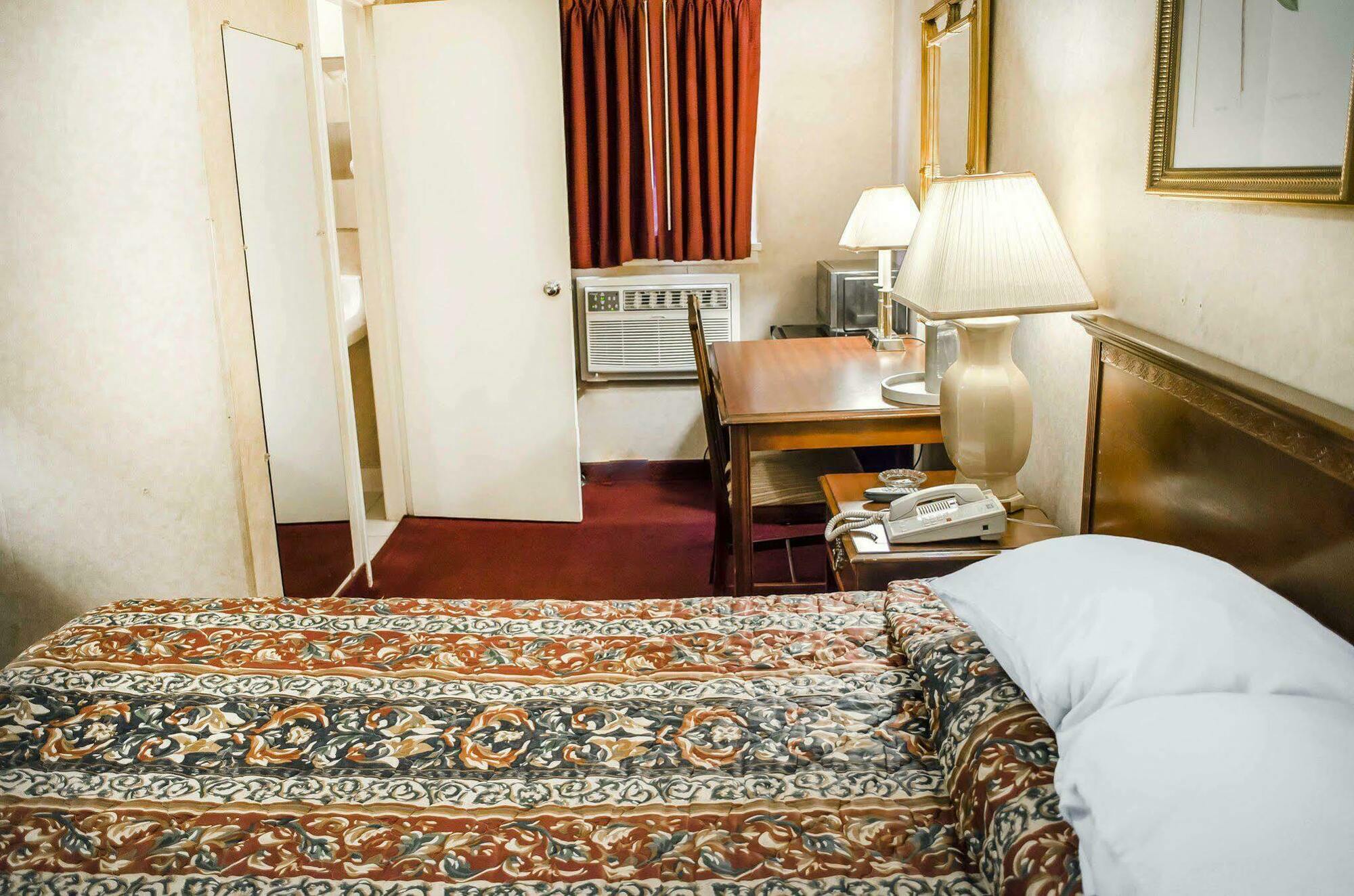 Rodeway Inn Dillsburg Extérieur photo