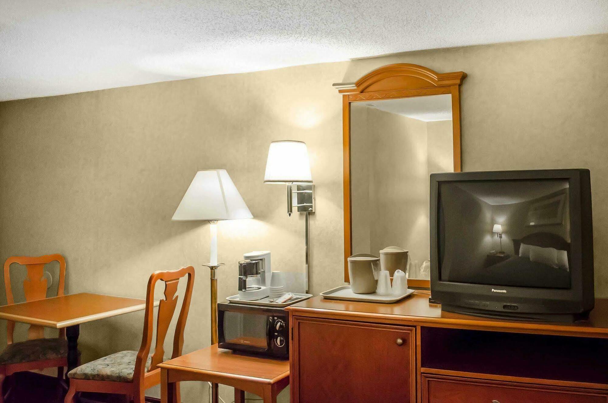 Rodeway Inn Dillsburg Extérieur photo